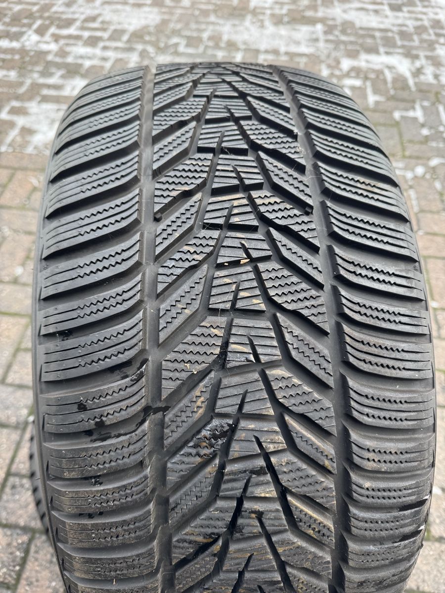 Pneumatici & Ruote complete: 265/40R18 Winterreifen  – Usato da Aristau venduto da 020214 2
