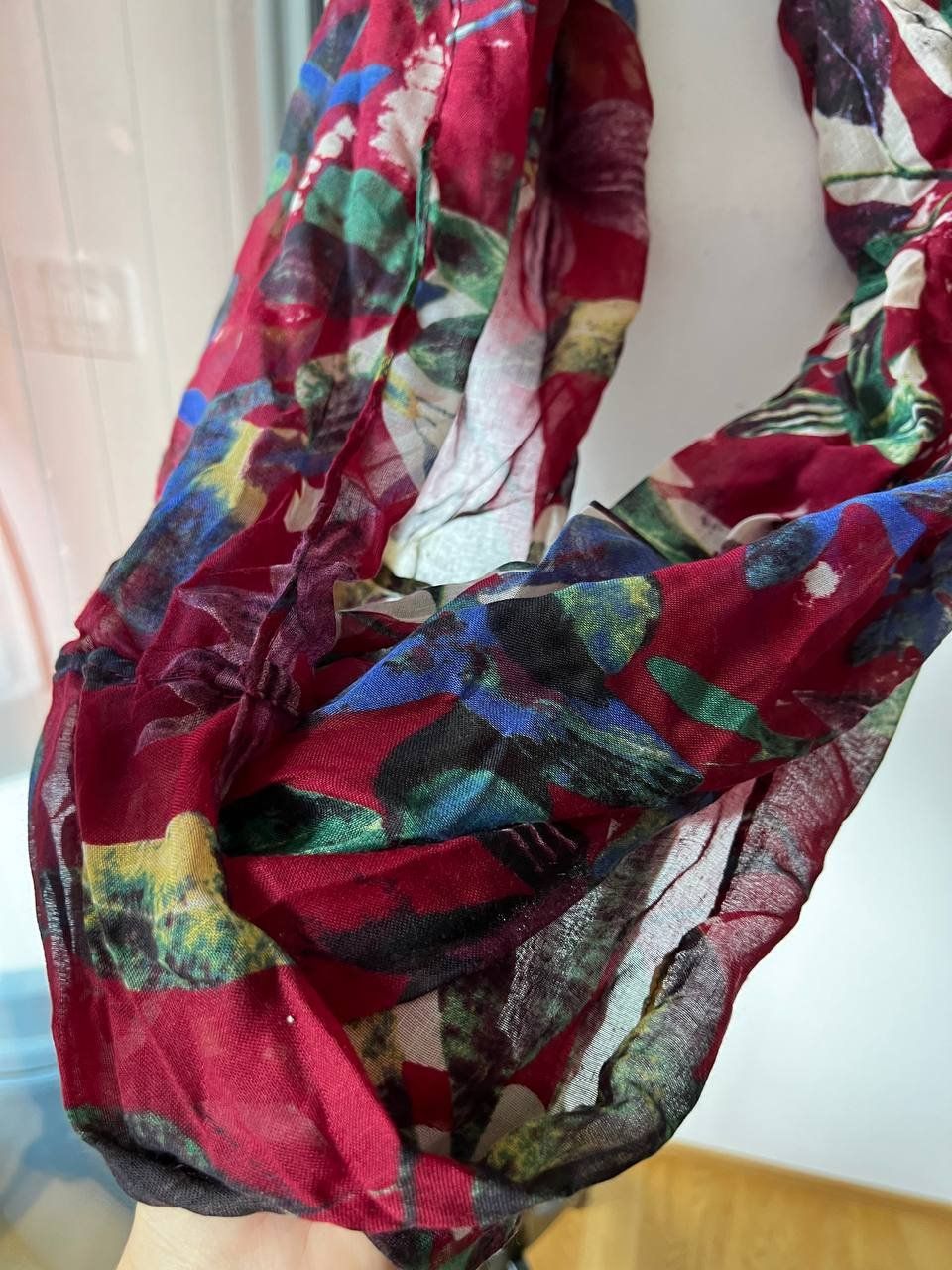 Foulard & Sciarpe: Schal Neuer – Nuovo e nell'imballaggio originale da Riehen venduto da ann_76jw 2