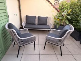 3-teilige Gartenlounge mit neuen Kissen