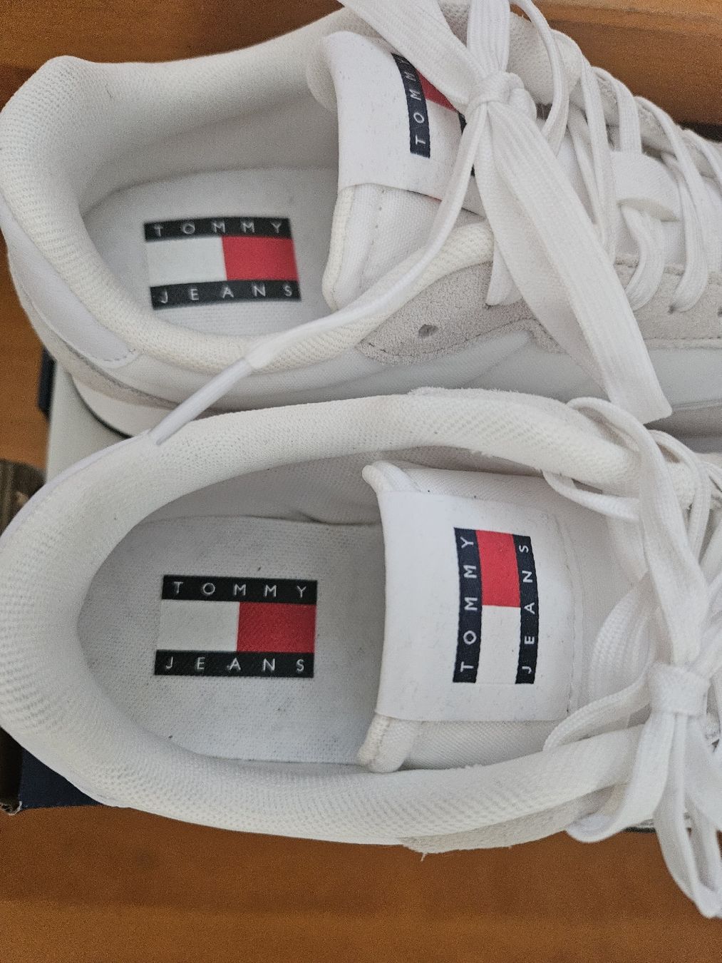 Tommy Hilfiger Scarpe da donna: neue Tommy Hilfiger Schuhe  – Nuovo (secondo la descrizione) da Pfaffnau venduto da sim_6rqw 4