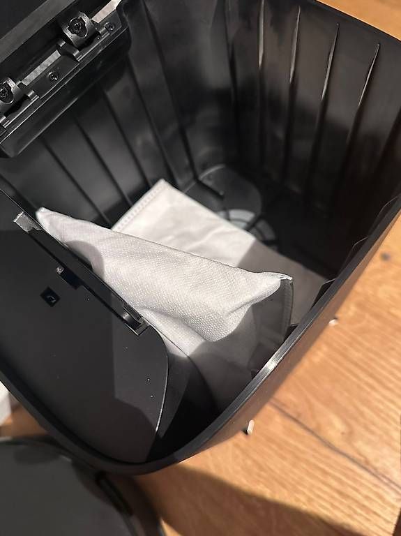 Aspirateurs & Accessoires: Staubsaug-Roboter  – D'occasion à Bubikon par Diana085 4