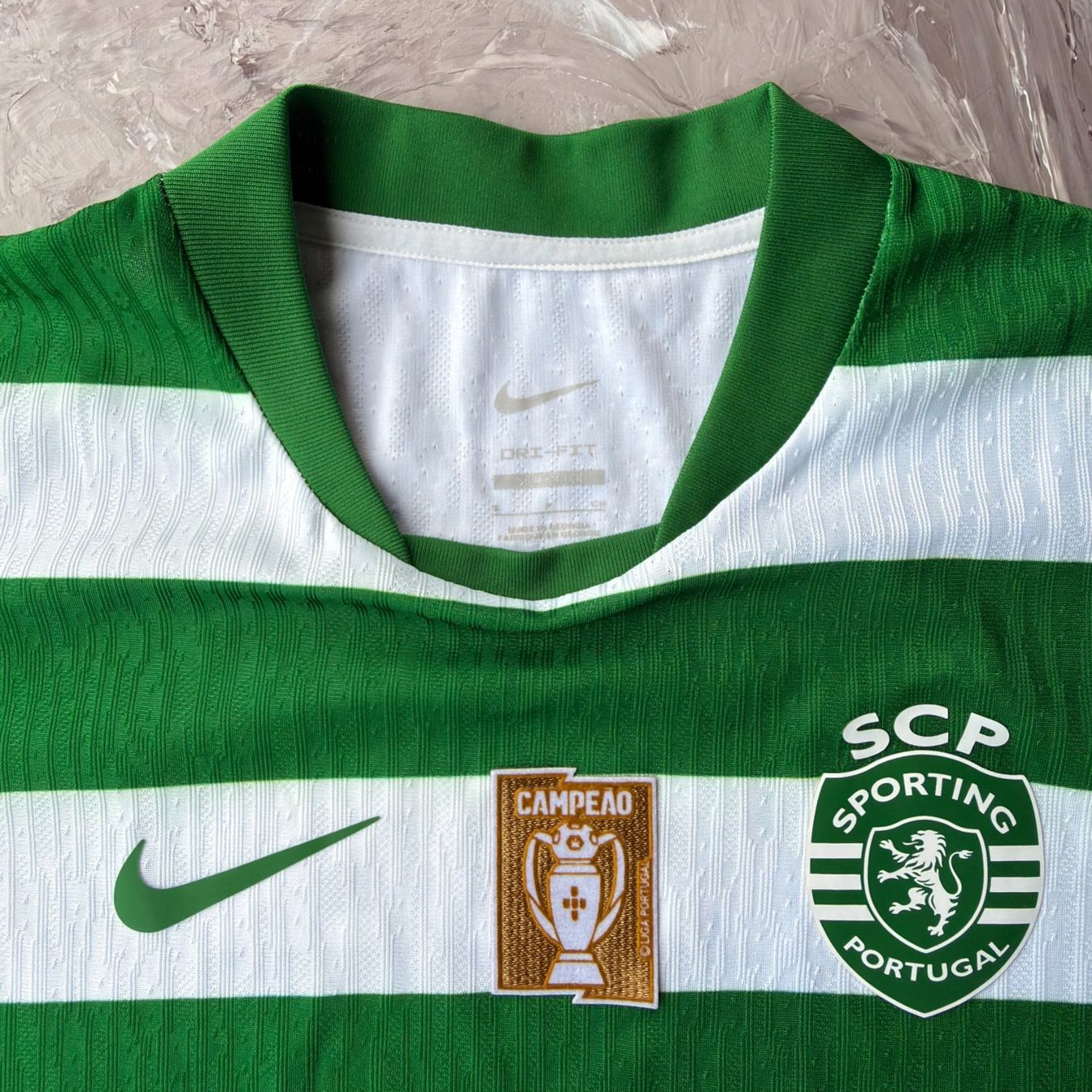 Canottiere & Pantaloni: Maillot Supporter Sporting CP Domicile – Usato da Thônex venduto da Suisse.Shopping 4