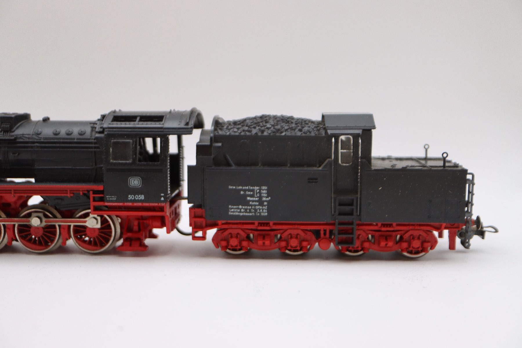 Fleischmann Modelleisenbahnen: Fleischmann H0 DB Dampflok BR 50 058 mit Tender – Gebraucht aus Zürich von KE-Sales 3