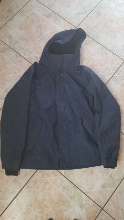 Veste bleue taille M marque Belowzero