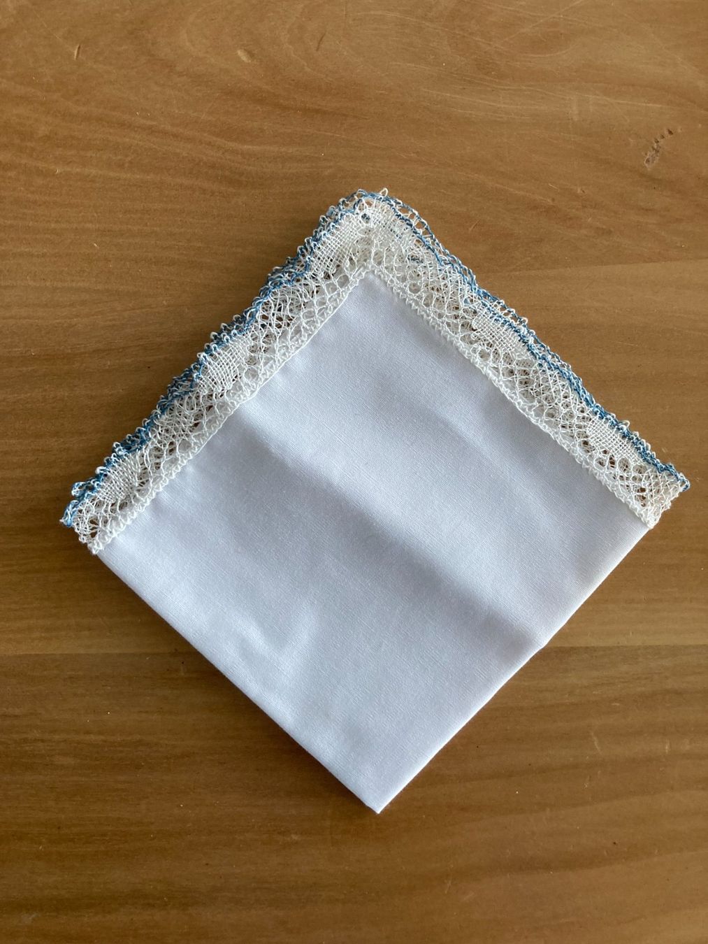 Sonstige Kleidung & Accessoires: Taschentuch  Spitzentaschentuch – Gebraucht aus Subingen von Etageren 1