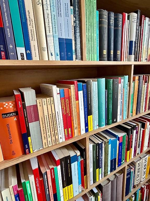 Étagères: Bibliothèque en bois clair | Light wood bookcase – D'occasion à Carouge GE par mma_7n9b 2