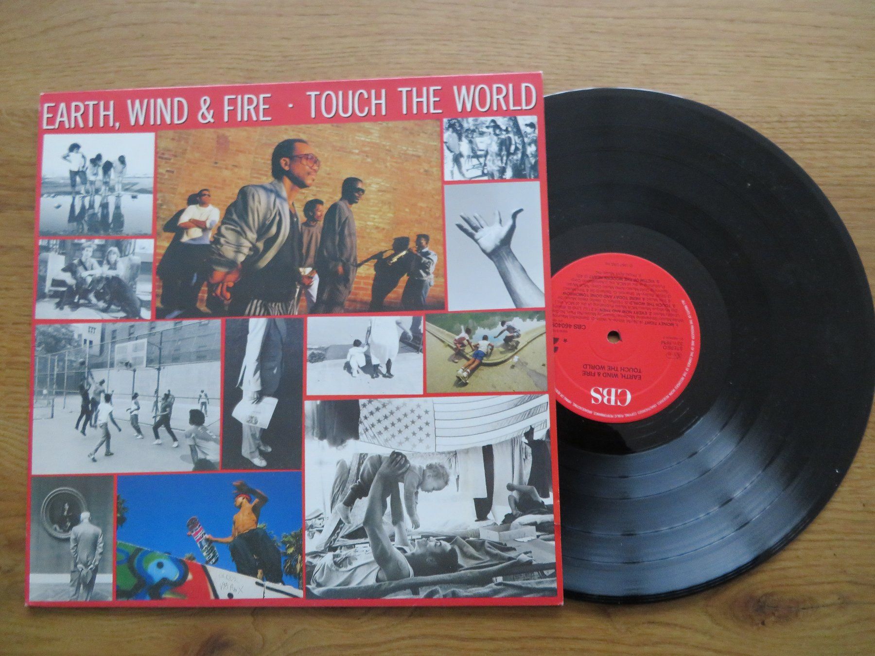 Dischi in vinile: EARTH WIND U FIRE LP TOUCH THE WORLD – Nuovo (secondo la descrizione) da Zürich venduto da max_cp5f