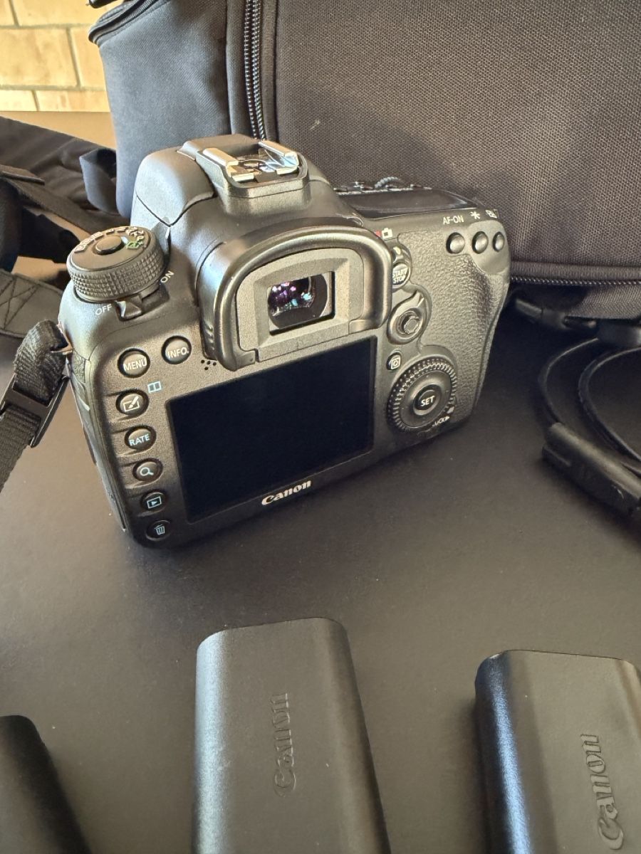 Canon Fotocamera: Canon 7d mark ii – Usato da Uttigen venduto da RyanM 3