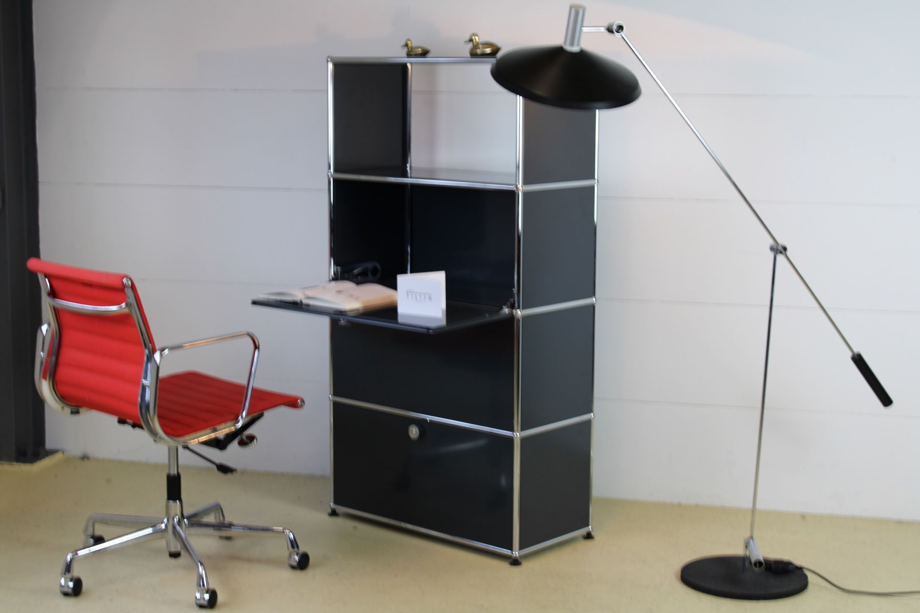 USM Kommoden: USM Highboard und Schreibtisch in Anthrazitgrau – Gebraucht aus Meinisberg von atelier_TILIJA 8