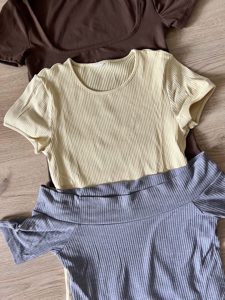 Kleiderpakete: Set Shirts XS – Gebraucht aus Egliswil von Rumberta1987 1
