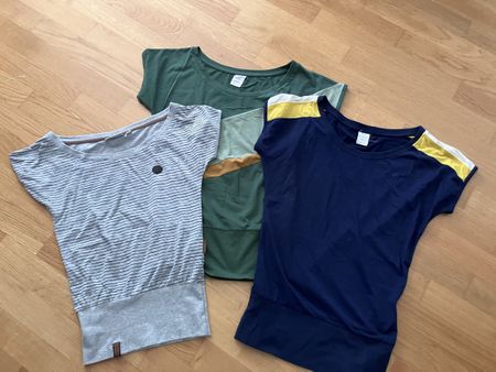 Shirts Set Gr. M/XS sehr guter Zustand