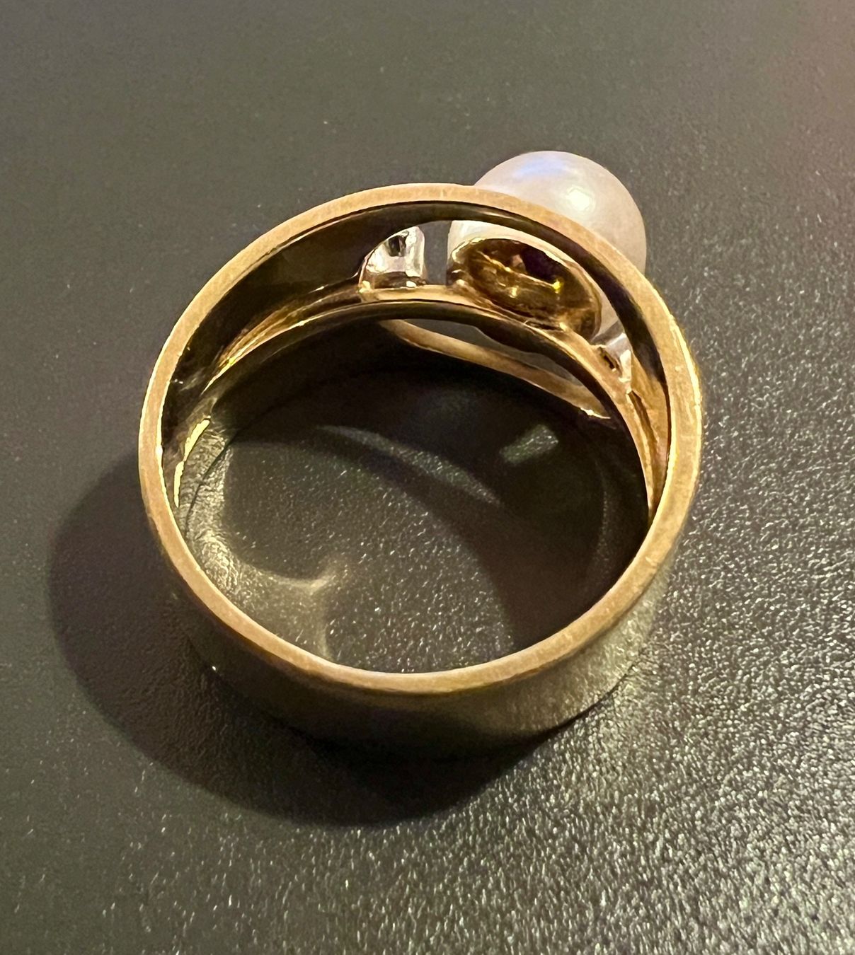 Bagues: Gold-Ring 18K mit Perle und Diamanten – D'occasion à Chur par Penting1935 4