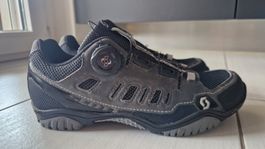 Scott Velo-Schuh