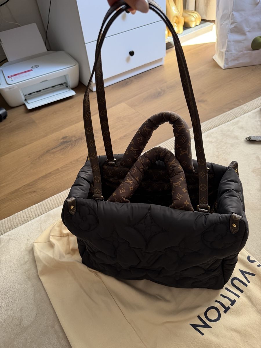 Louis Vuitton Borse: Louis Vuitton OnTheGo MM Pillow Monogram Nylon Black – Usato da Gockhausen venduto da Lauvja 1