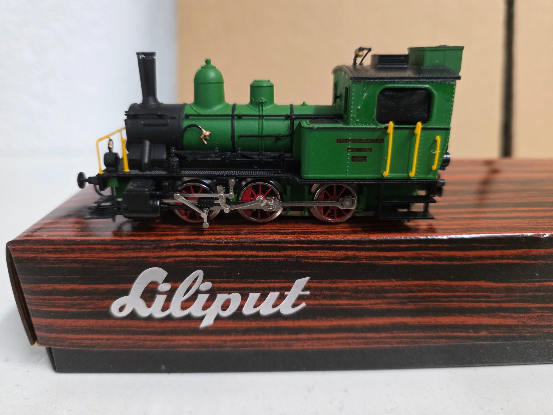 Liliput Modellini di ferrovie: Liliput 3356 E 3/3 "Tigerli Feldschlösschen" dès 1.-fr – Usato da bassecourt venduto da Paolo101
