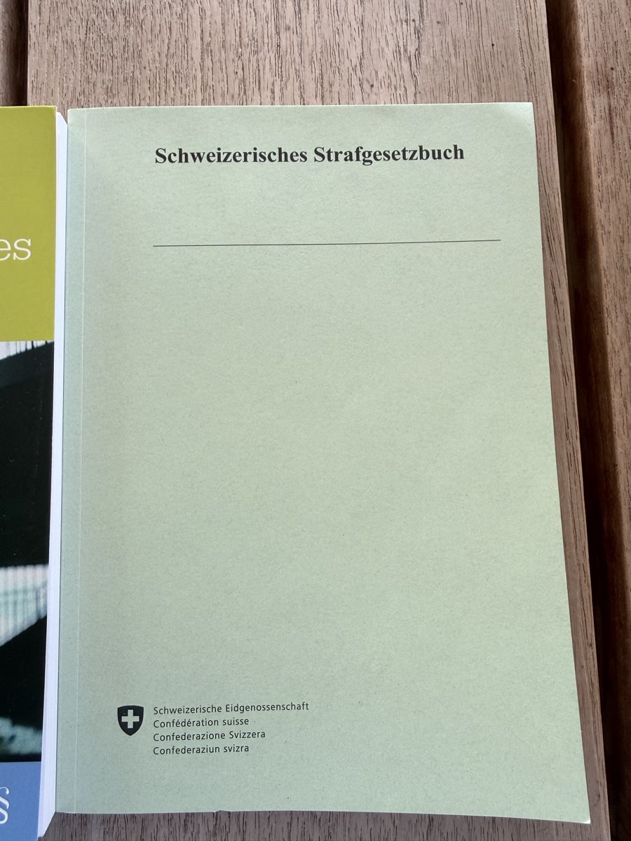 Bücher: Ausservertragliches Haftpflichtrecht/Schweizer Strafrecht – Neu (gemäss Beschreibung) aus Wermatswil von FEDN 2