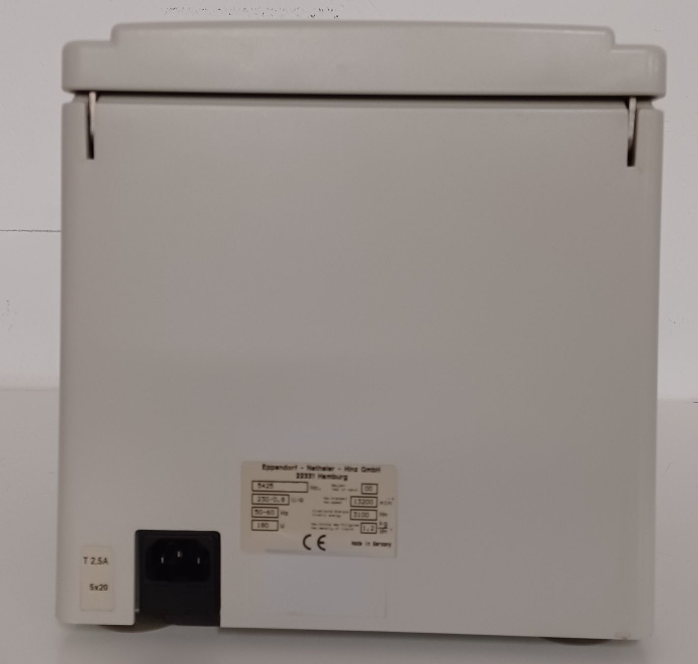 Accessori da laboratorio: Eppendorf 5415 D – Usato da Niederdorf venduto da LeptonAG_Labor 3
