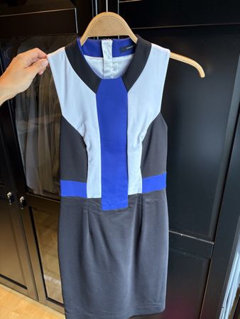Kleid French Connection blau schwarz weiss Grösse 36