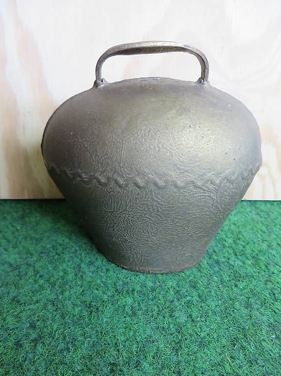 Cloches & sonnailles: Schelle,Maulweite 8cm – D'occasion à Langrickenbach par zwiebel03