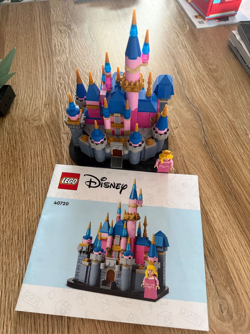 Lego Baukästen: Lego - 40720 – Gebraucht aus Bonstetten von Johanne_Lamalle