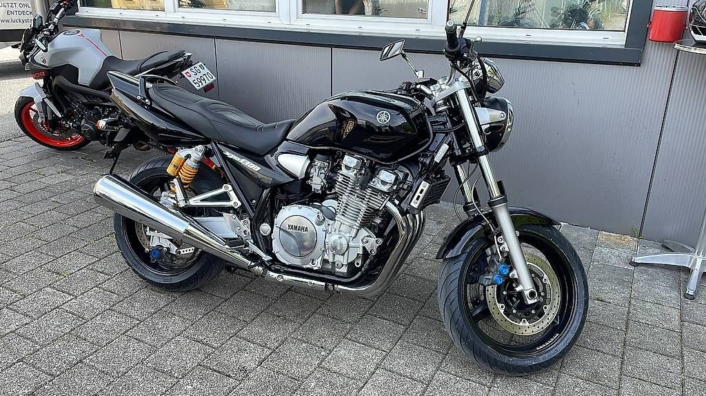 Yamaha Strada: Yamaha XJR1300 || 2006 – Usato da Kriens venduto da Patrick_Pales 2