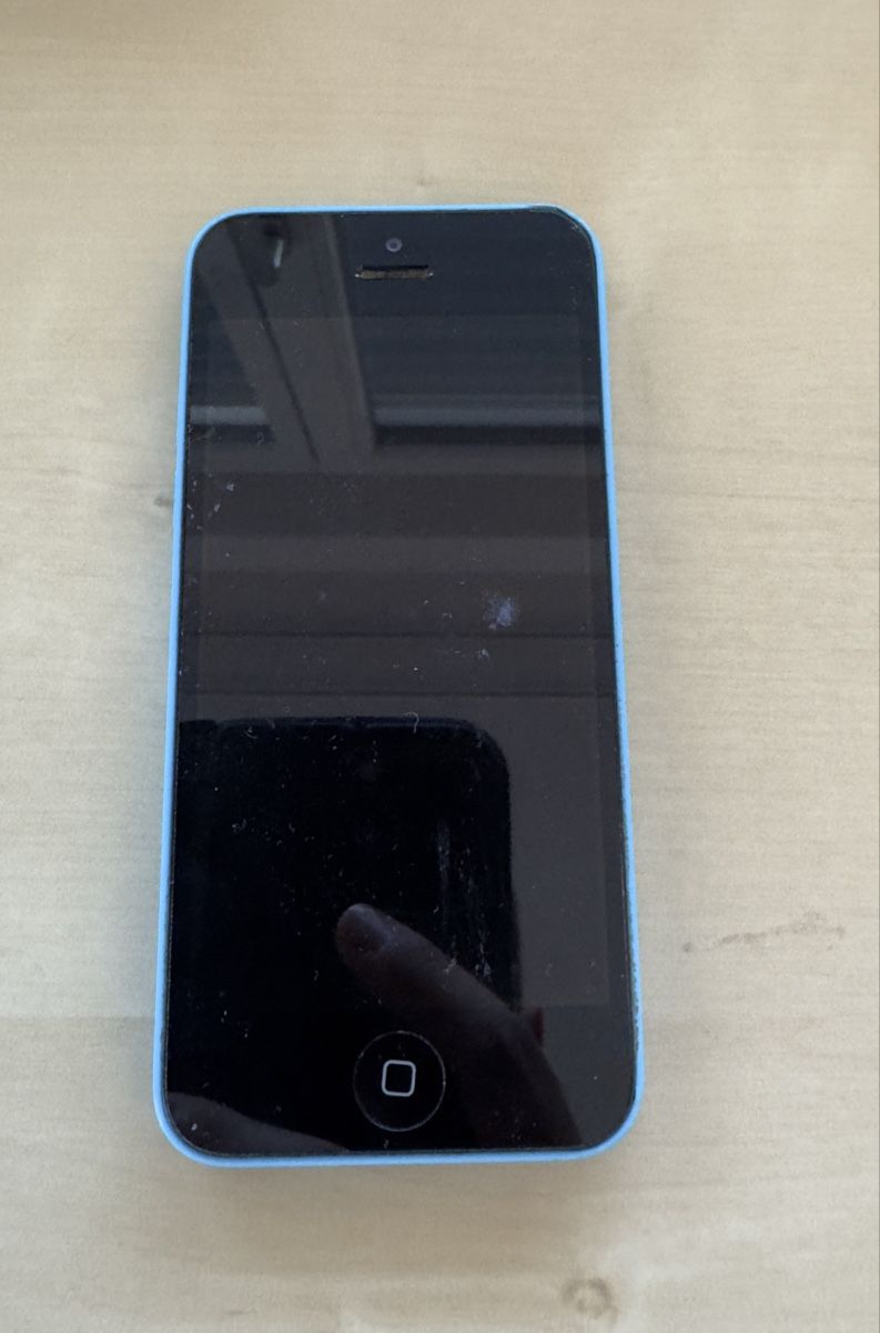 Apple Portables: iPhone 5c – D'occasion à Balsthal par jan_SRT