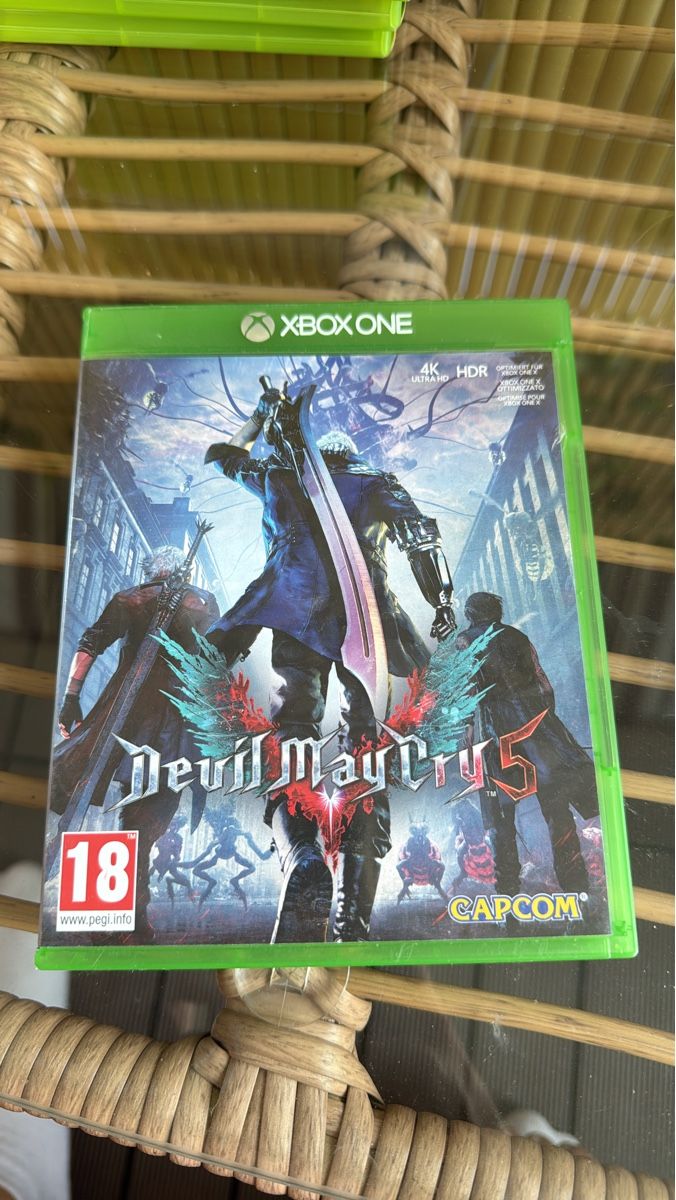 Microsoft Spiele: Devil May Cry 5 Xbox One gebraucht – Gebraucht aus Olten von HoYa01