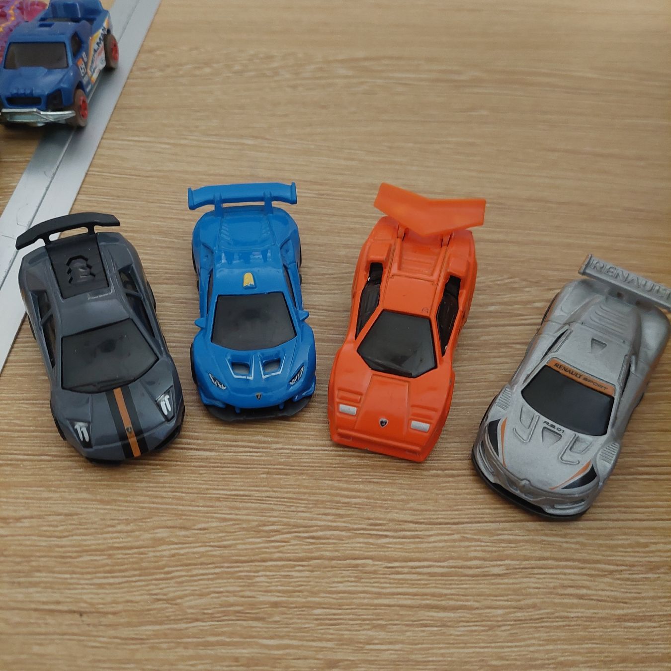 Hot Wheels Spielzeuge: Hot Weels 100 Stk.  – Gebraucht aus Belp von masterdriftking 1