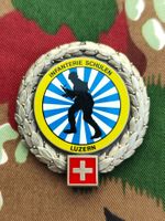 Béretemblem Infanterieschulen Luzern, Variante 2