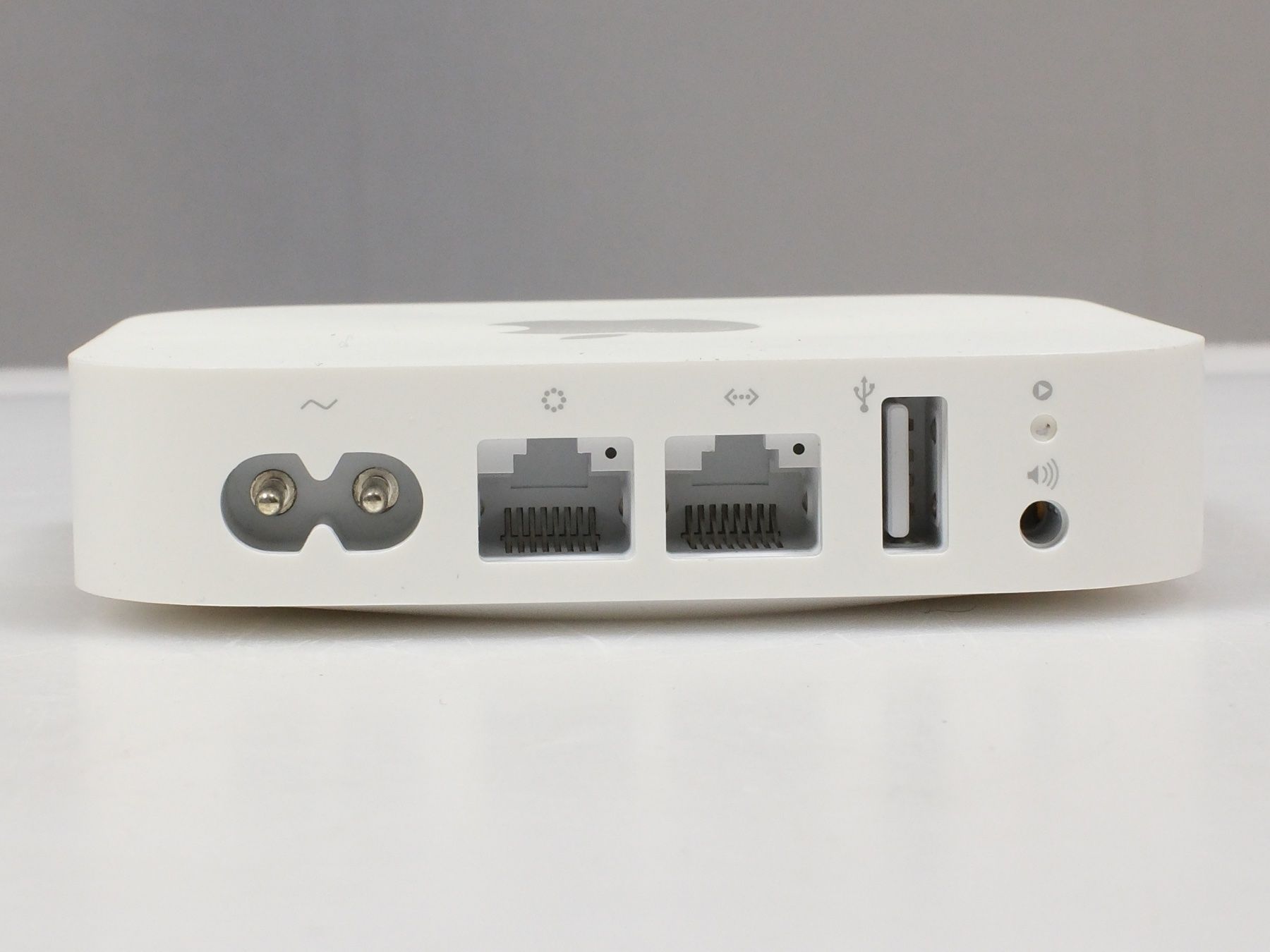 Apple Modem & Router: APPLE AIRPORT EXPRESS Model A1392 (2nd Generation), #4 – Usato da Lobsigen venduto da Markus_Haenggi_Bern 1