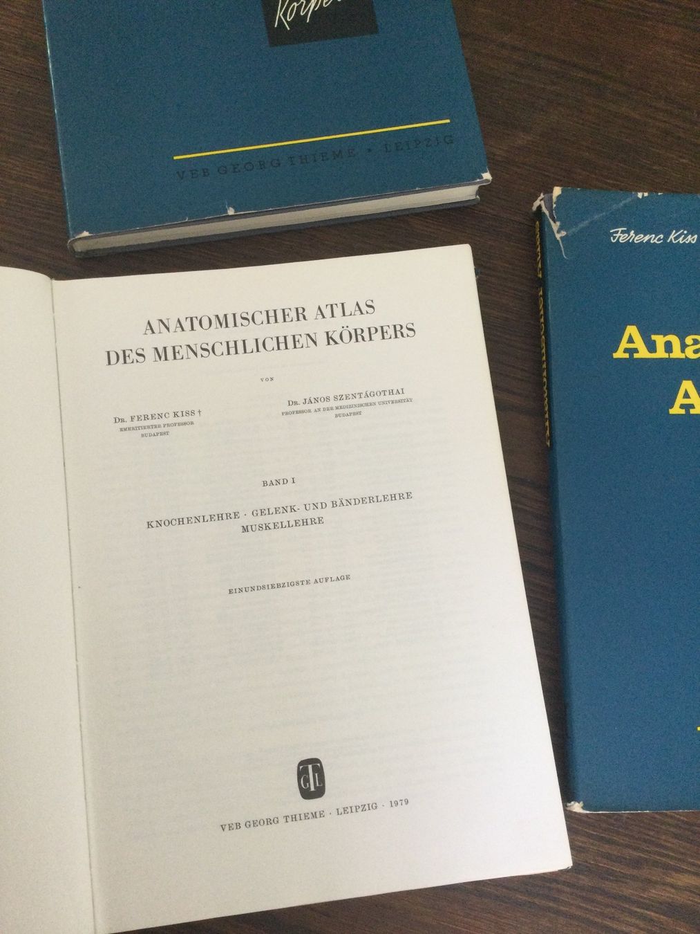 Bücher: Anatomischer Atlas des Menschen, 3 Bände – Gebraucht aus St. Gallen von Lila_238 1