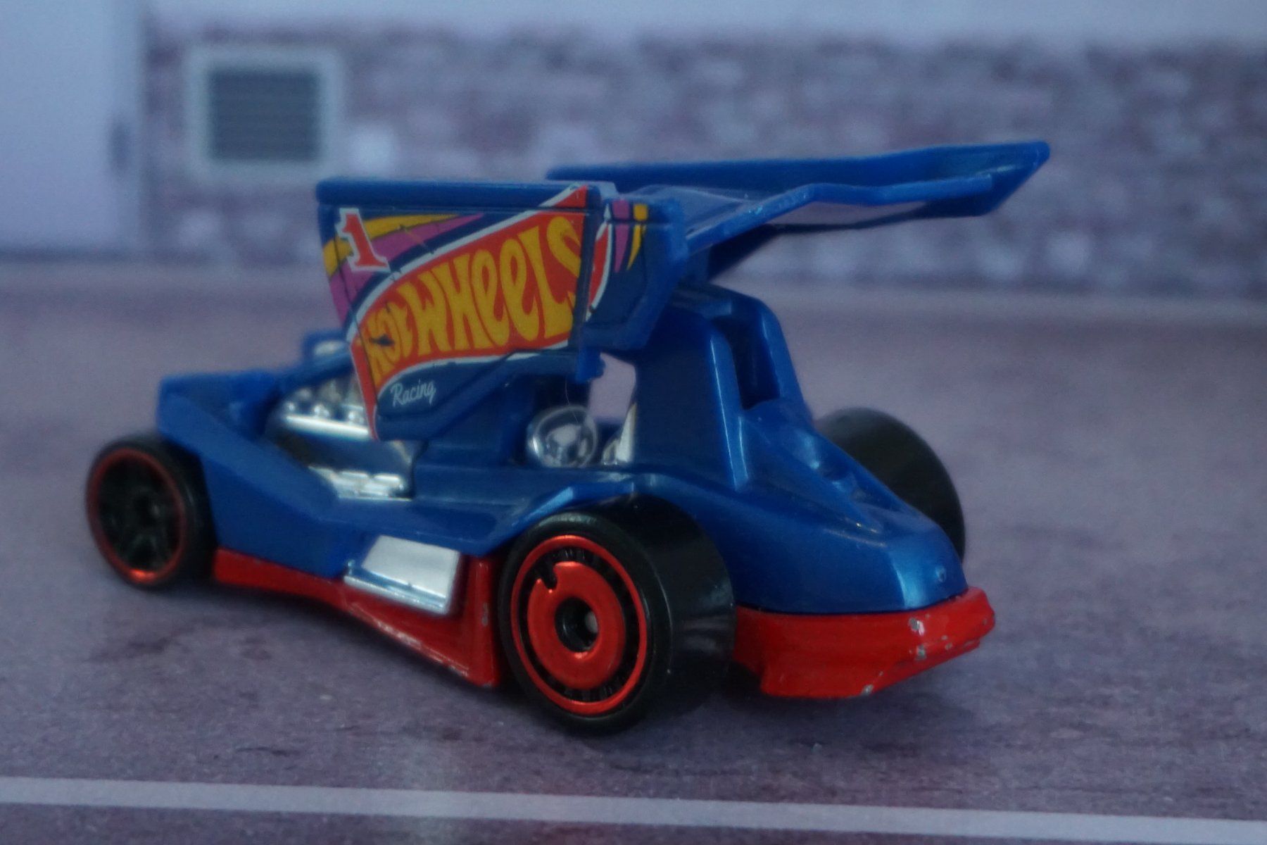 Hot Wheels Voitures modèles: HotWheels Dirty Outlaw TOP !!!!!!!!!!!!!! – D'occasion à Reiden par Doppeldecker69 1