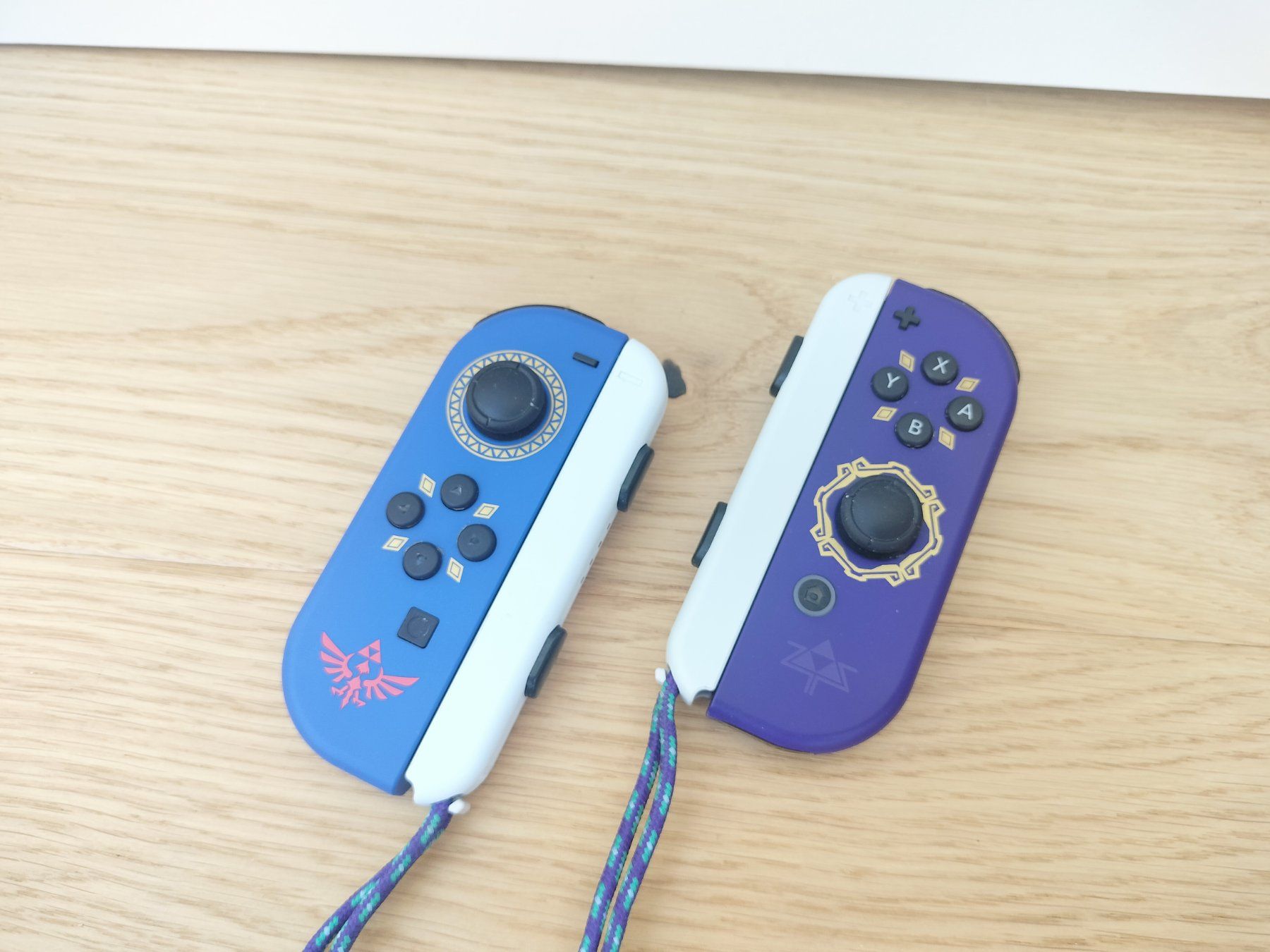 Controller: Nintendo Switch Joy-Cons Zelda Edition – Usato da Wil SG venduto da kaizzen 2