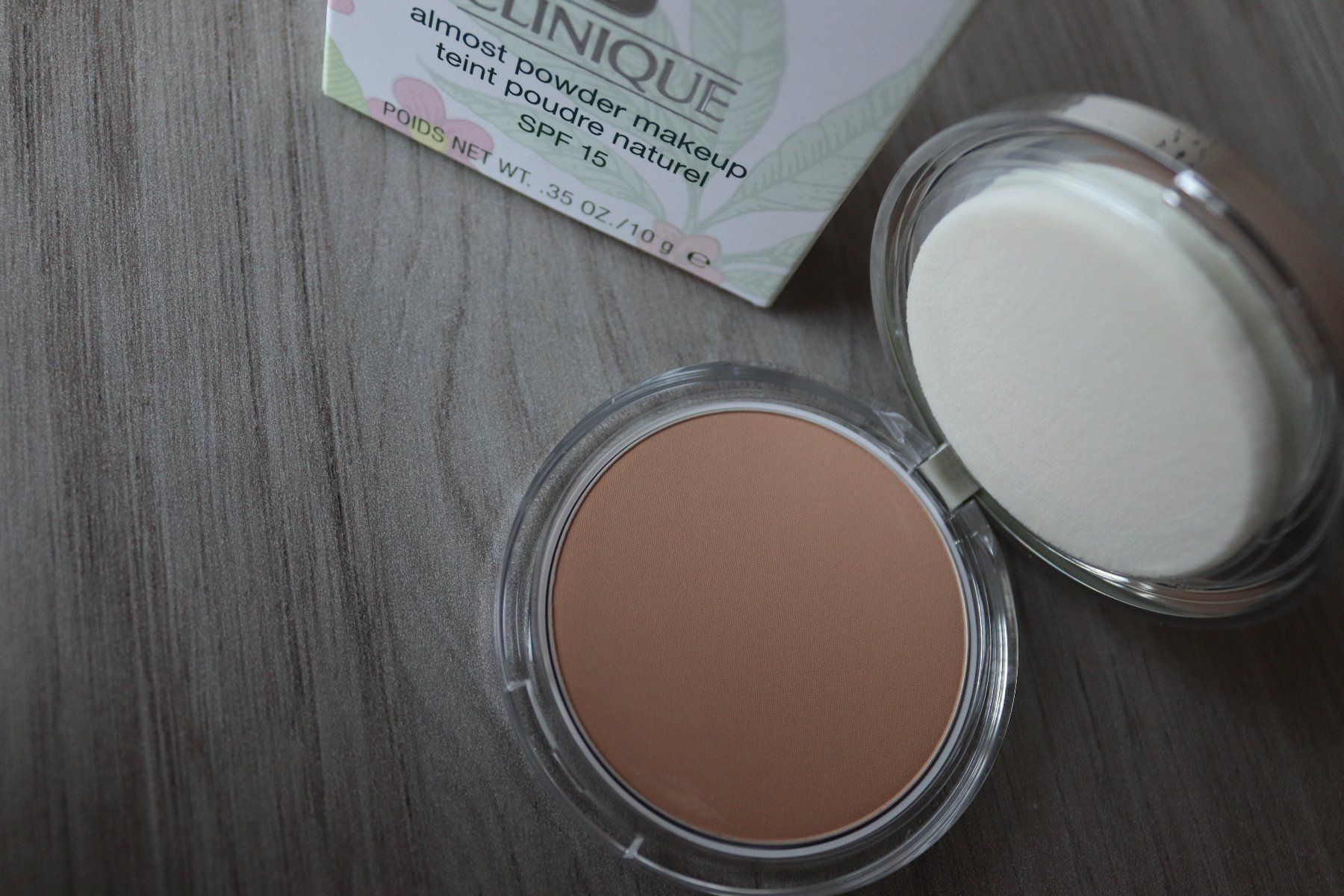 Clinique Make-up: Clinique Almost Powder Make Up 05 Medium Originalverpackt – Nuovo e nell'imballaggio originale da Dänikon ZH venduto da tug_m9b6 4