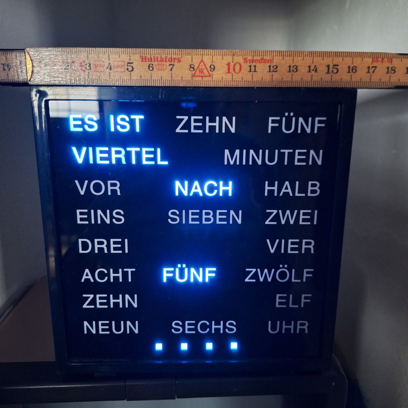 Uhren: Wort-Uhr – Gebraucht aus Schübelbach von minitel 2