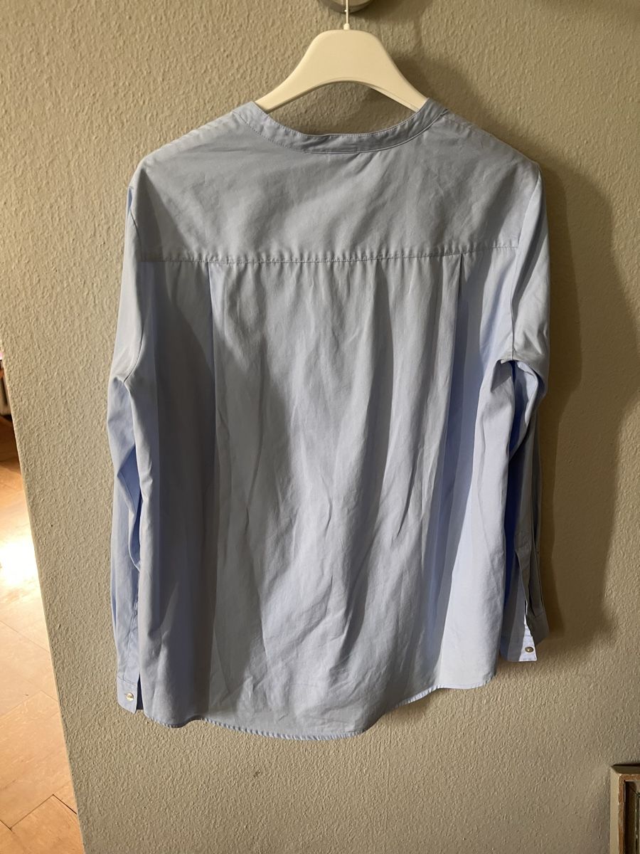 Hugo Boss Chemisiers: Bluse Boss, Gr. 42, hellblau  – D'occasion à Solothurn par Brini06 3