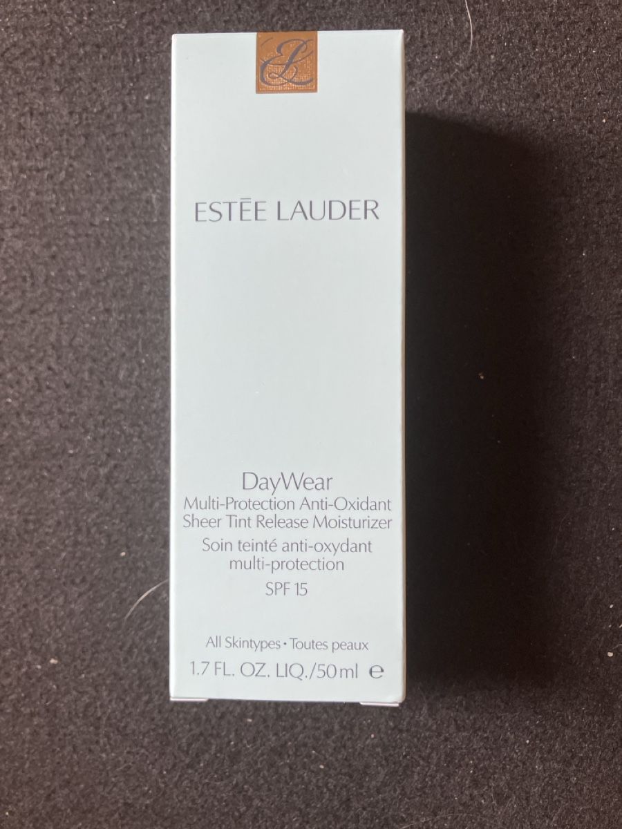 Estée Lauder Make-up: Estee Lauder Day Wear – Neu und originalverpackt aus Belp von Bverona