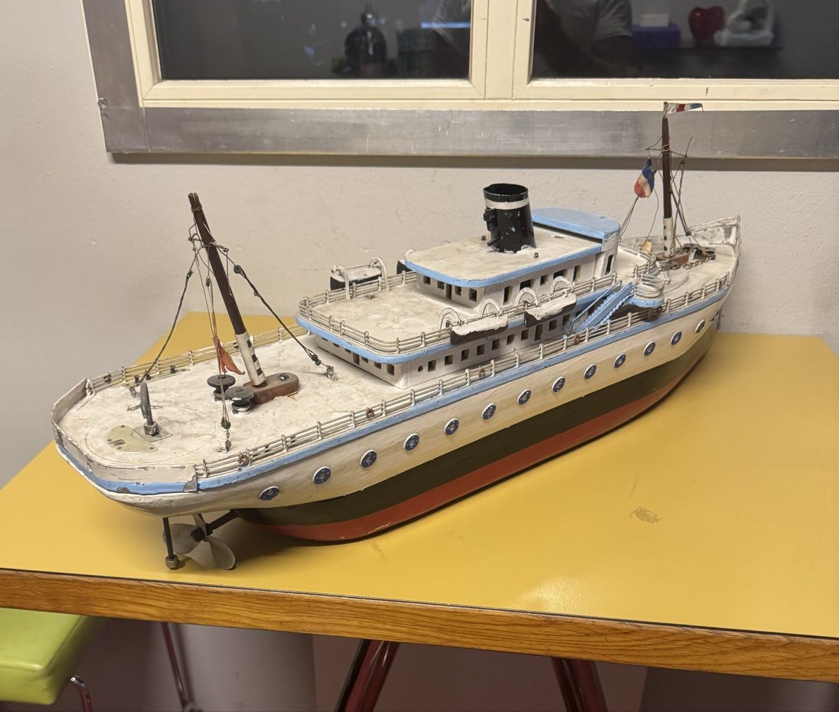 Kit di modellismo & Modellini statici: Schiffsmodell  Holz handgefertigt  – Usato da Schlieren venduto da Freundlich02 7