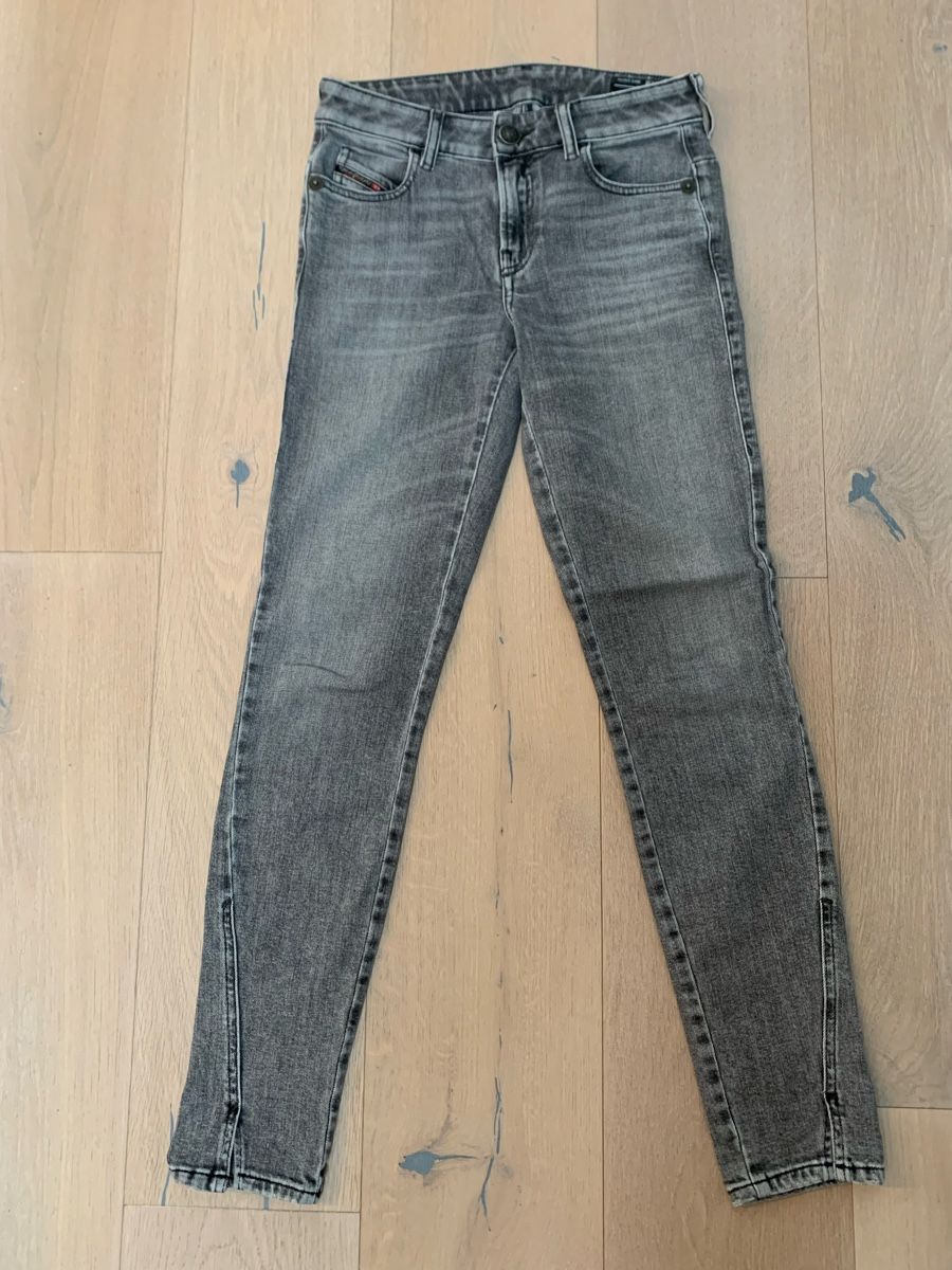 Diesel Jeans: Diesel Jeans 25 – Usato da Hausen am Albis venduto da k_b_th92