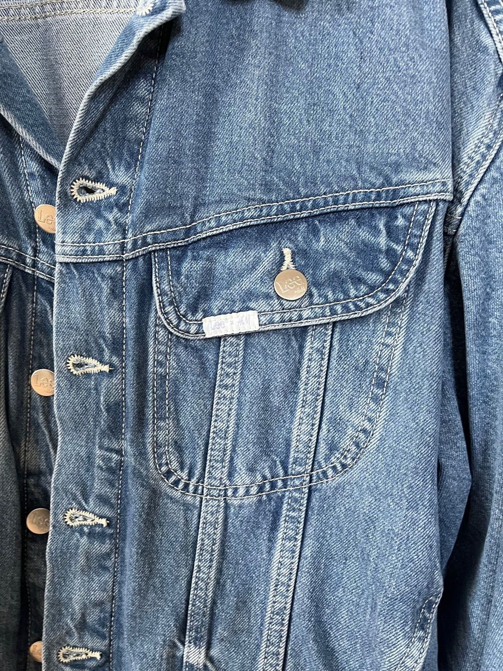Lee Jacken: Jeansjacke von Lee x H&M Gr. M – Neu (gemäss Beschreibung) aus Frenkendorf von klourenco 1