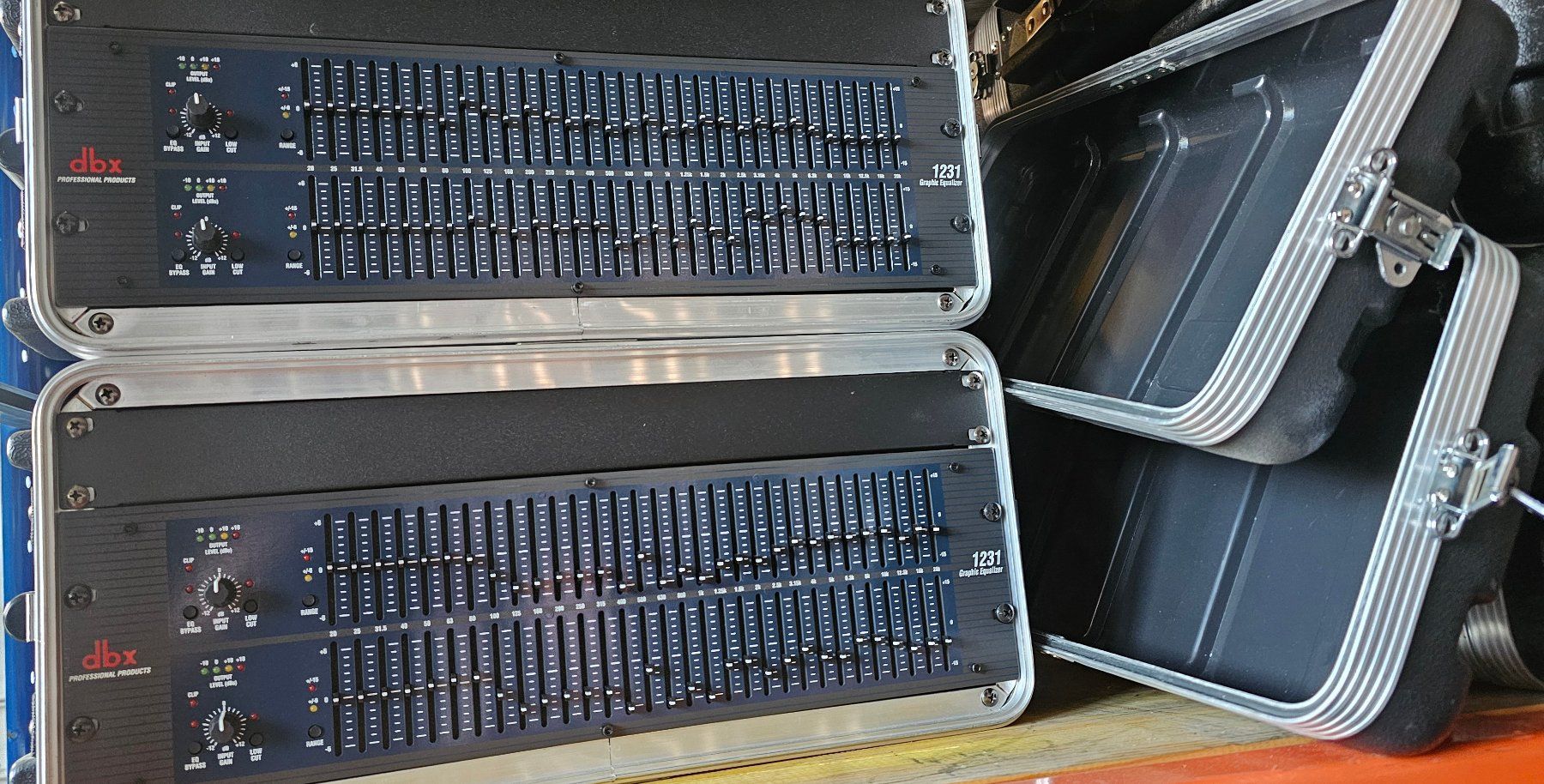 Dbx Equalizzatori: DBX 1231 Graphic Equalizer - SN: 01036059 – Usato da Birsfelden venduto da missnamrit 6