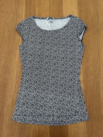 H&M Damen T-Shirt mit Muster Gr. XS Schwarz/Weiss