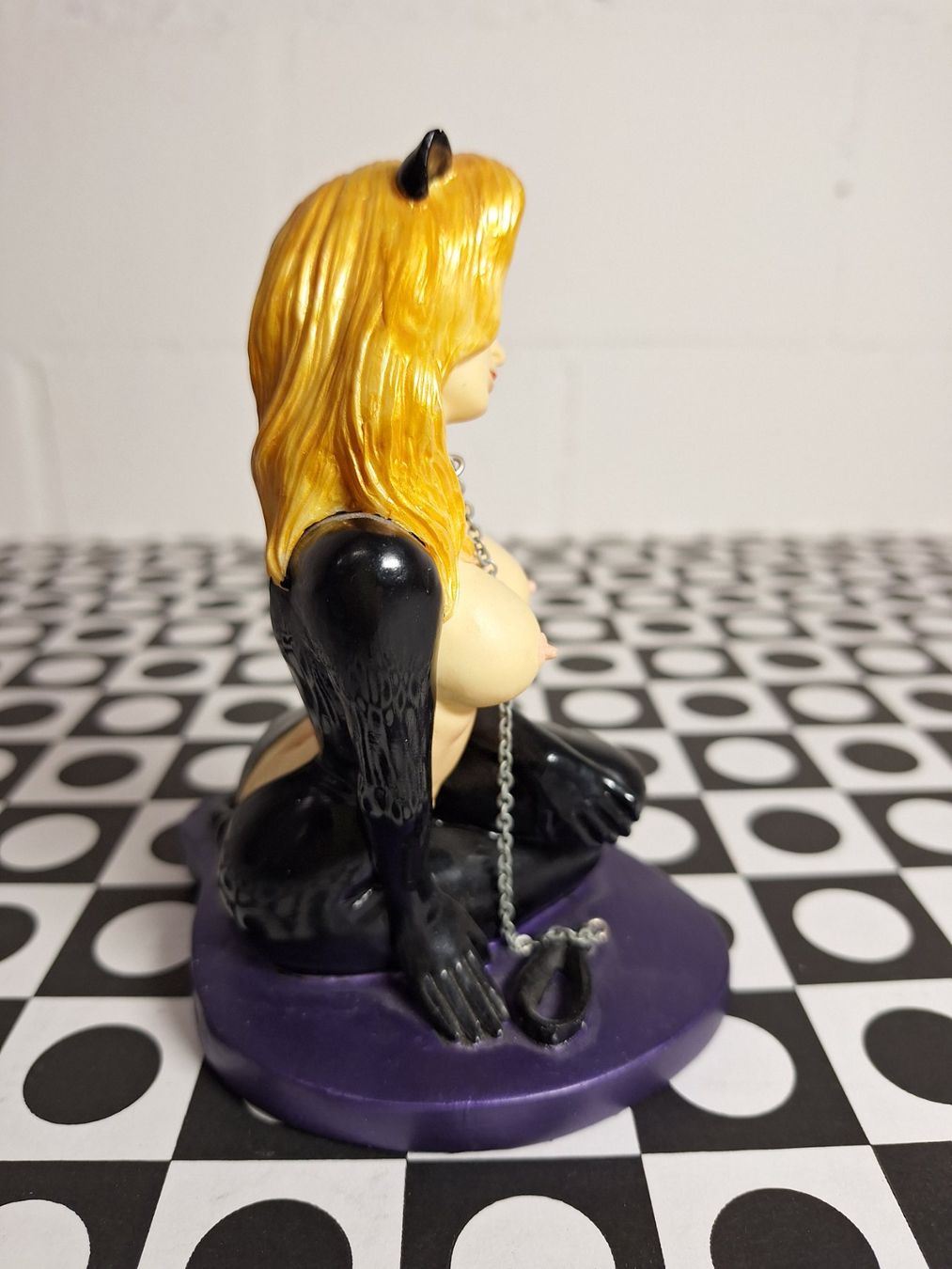 Statuette: Erotik Figur – Usato da Niederhasli venduto da ZZoki 1
