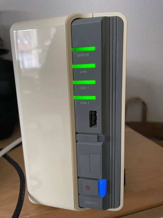 Synology DS211j NAS / 2x 1.8TB /DMS 6.2.4 (Gebraucht) in für CHF 28 ...