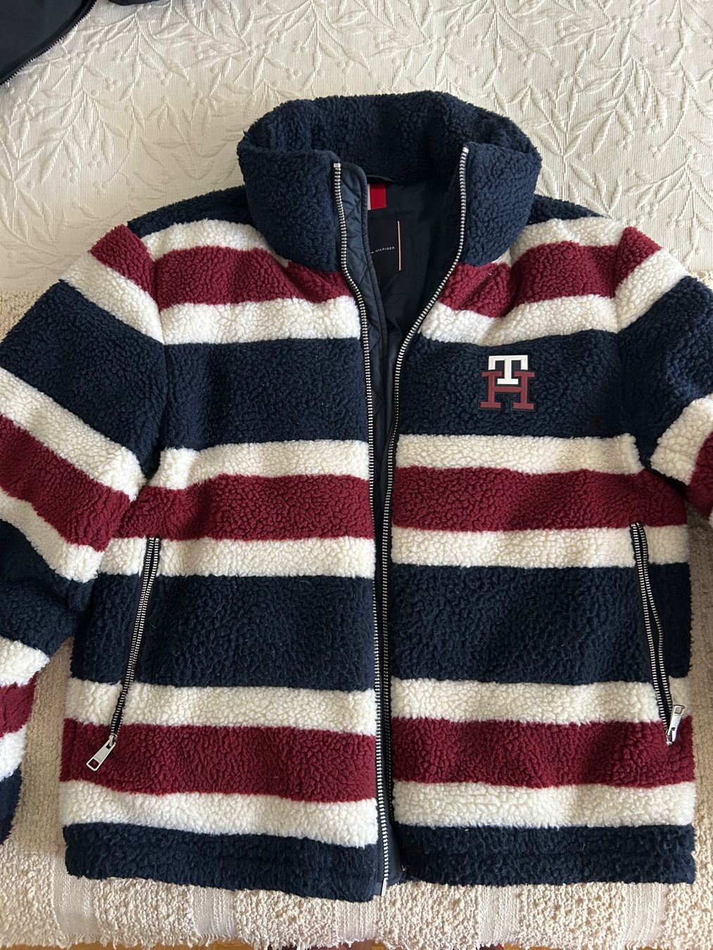 Cappotti: Manteau "mouton" Tommy Hilfiger – Nuovo (secondo la descrizione) da Fribourg venduto da SenhorNeves