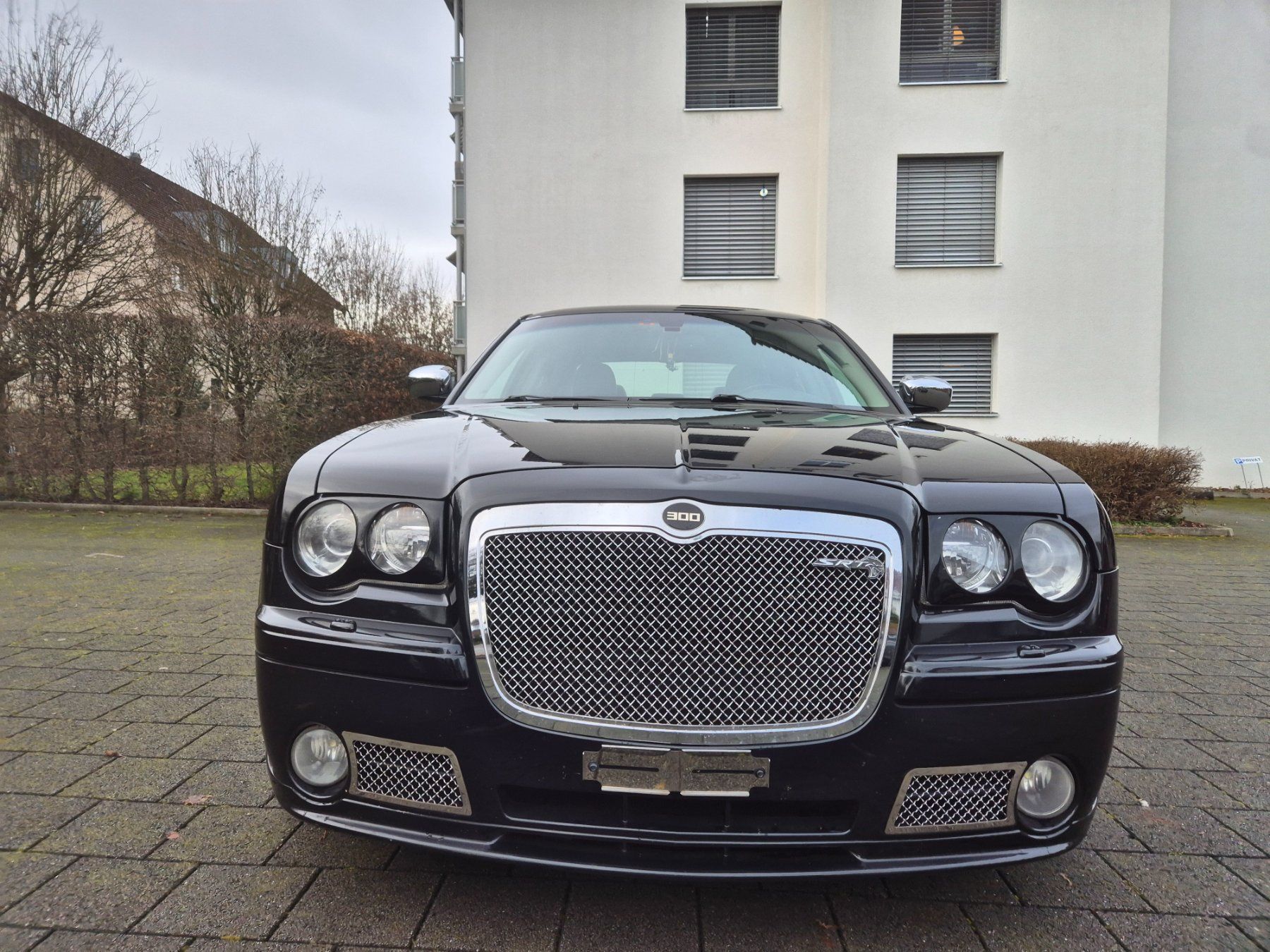 Chrysler Automobili: 6.1L Chrysler 300c SRT8 – Usato da luzern venduto da Rafi.1234