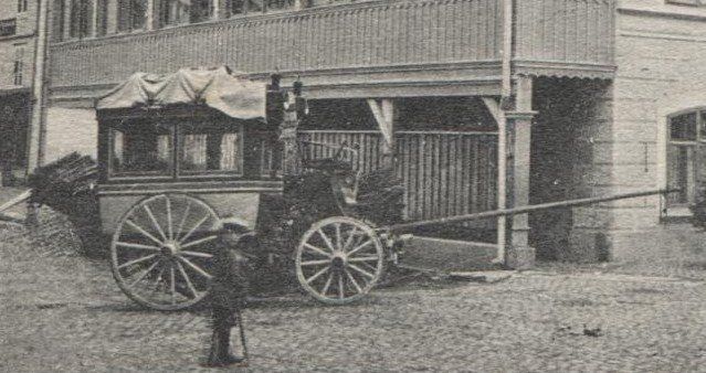 Cartoline postali: WANGEN AN DER AARE BE 1911 Restaurant Krone mit Postkutsche – Usato da Wil SG venduto da Clanx 1