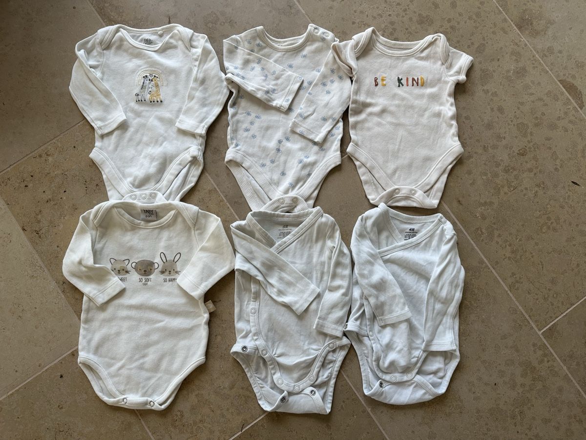 Lotti & Set di vestiti: Babystrampler set 56 – Usato da Zürich venduto da casiana