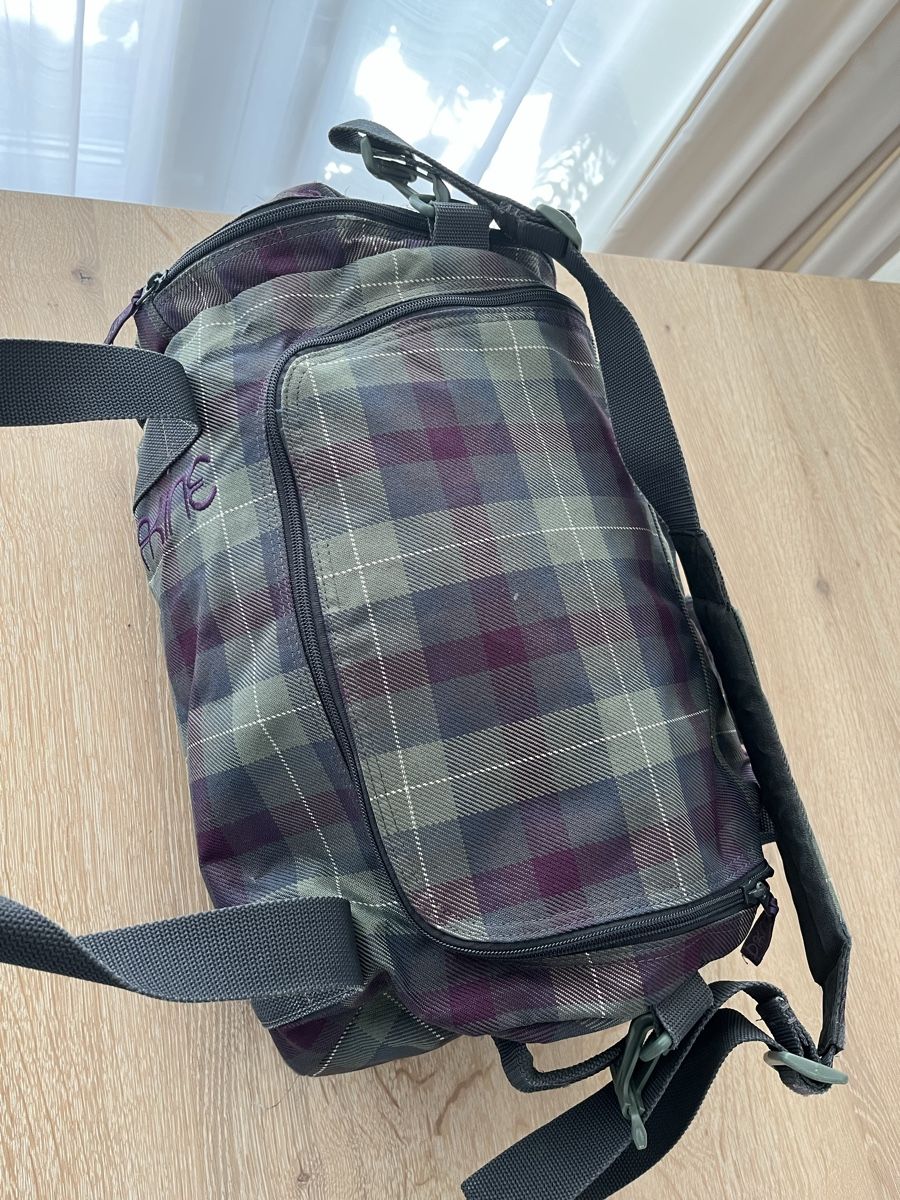 Dakine Sacs: Dakine Sporttasche  – D'occasion à Ennetbürgen par muirer00 2