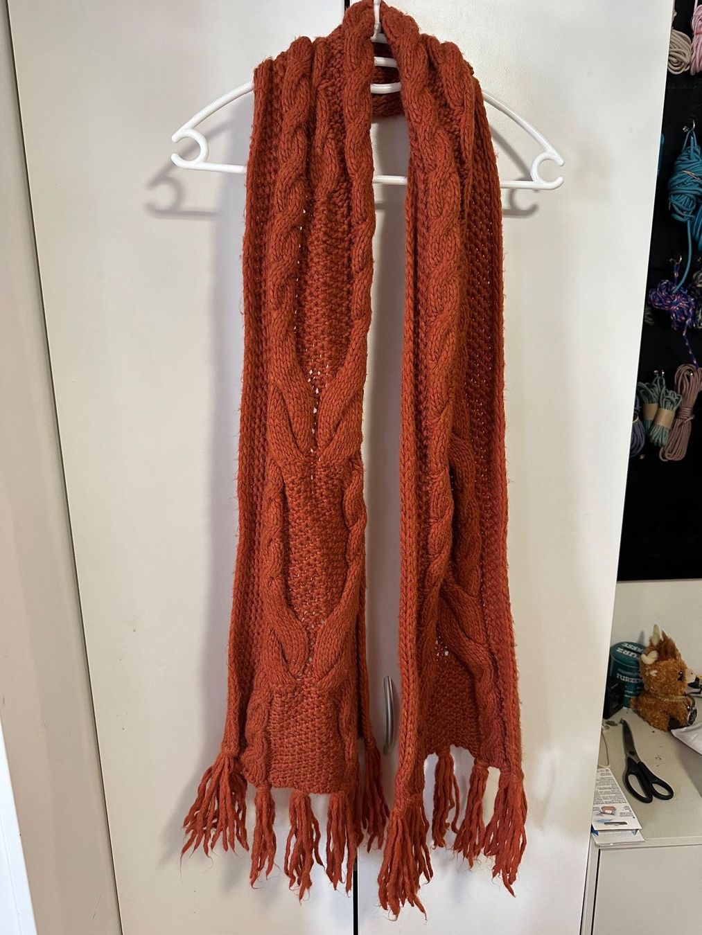 Foulard & Sciarpe: Gestrickter Schal in rostrot – Usato da Schaan venduto da Hermine2018